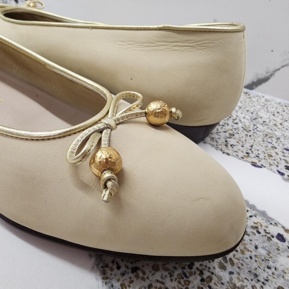 Vintage 80s/90s Ferragamo Ivory Nappa Evening Flats Size 8.5 - Picture 14 of 16